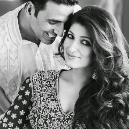 Akshay Kumar gifts his wife Twinkle Khanna a pair of onion earrings pic here