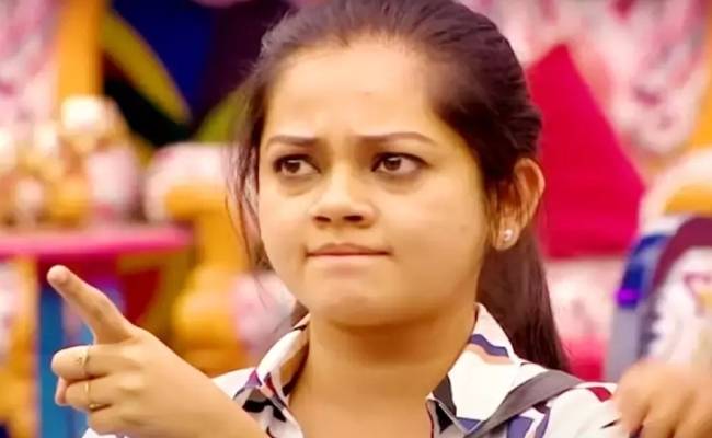 anitha words in biggboss ultimate set shocked fans