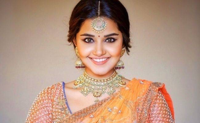 Anupama Parameswaran shares a pic - "Engaged" - adorable - heres what happened