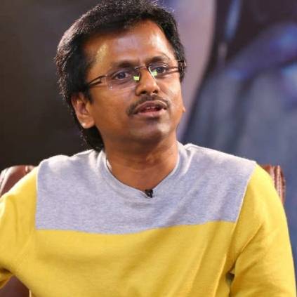 A.R. Murugadoss posts behind the scenes stills from the Rajinikanth-starrer Darbar