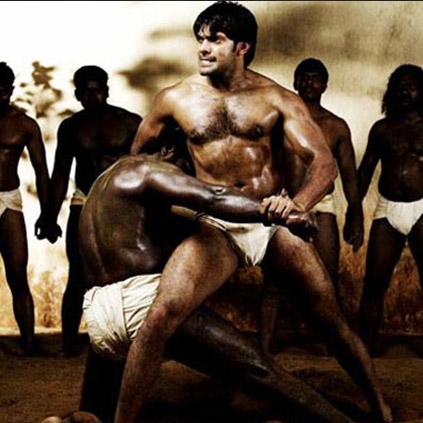 Arya does a Baahubali like courageous stunt for Kadamban