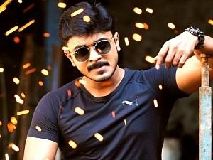 Azeem to make his Bigg Boss wildcard entry next week? Fans excited with the new pic!