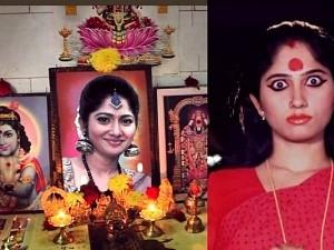 Wait, what!? Bigg Boss Julie's hard-core fan worships her as God, pic go viral!