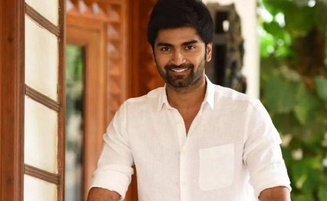 Breaking: Interesting TITLE of Atharvaa's next biggie with Ponniyin Selvan makers revealed