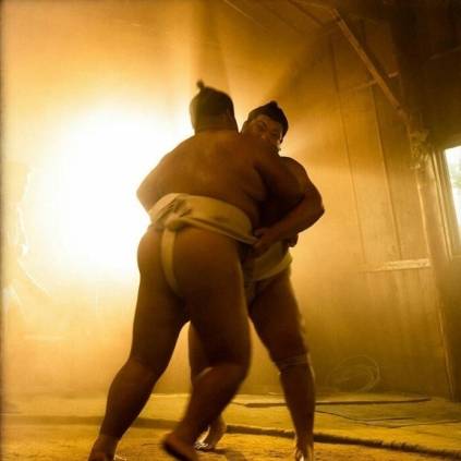 Cinematographer Rajiv Menon posts a behind the scenes look from Mirchi Shiva's Sumo