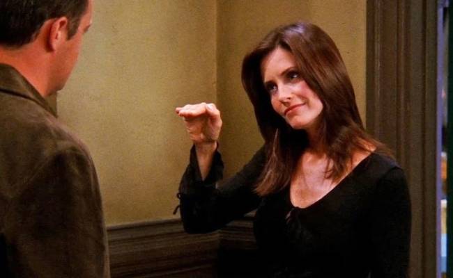 Courteney Cox recreates ICONIC dance step from F.R.I.E.N.D.S