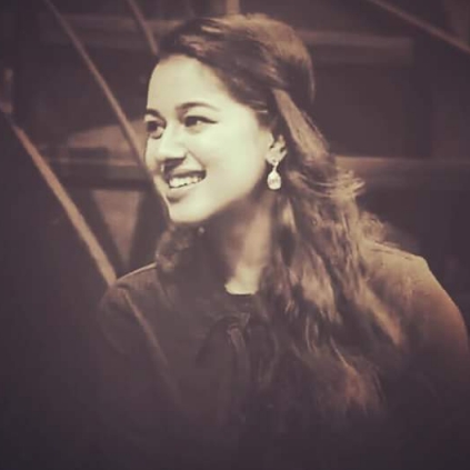 Dubsmash girl Mrinalini Ravi on her debut movie Nagal's shooting update