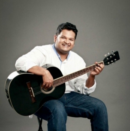 Ghibran releases Texas Pogiren single from Chennai 2 Singapore movie