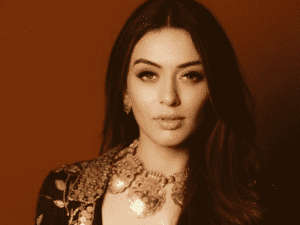 Wow! Hansika Motwani's special lockdown routine is full of love and colour - Check out