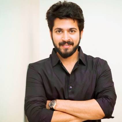 Harish Kalyan teams up with Priya Bhavani Shankar for the Tamil remake of Pelli Choopulu