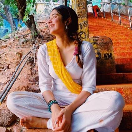 Janhvi Kapoor climbs all 3500 steps in Tirupati like Sridevi, Boney Kapoor