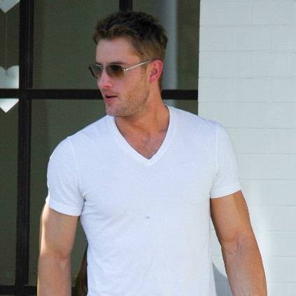 Justin Hartley shares his experience on sexual harassment