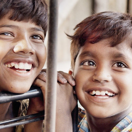 Kaakka Muttai fame Ramesh's elder brother to make his debut with 8 Thottakkal