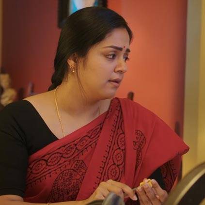 Kaatrin Mozhi Sneak Peek 03