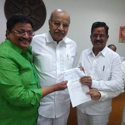 Kalaippuli S Thanu donates 50 Lakhs for Film Chamber of Commerce