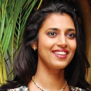 வங்கதேசம் தோல்வியை 'பாம்பு டான்ஸ்' ஆடி கொண்டாடிய நடிகை... வீடியோ இதோ!