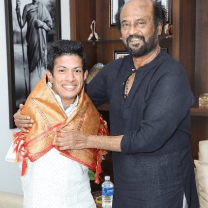 Kerala based artist Pranav meets Rajinikanth presents painting