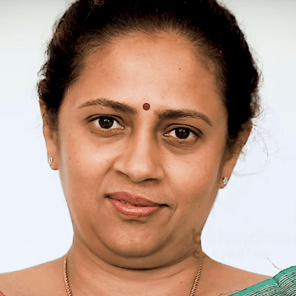 Lakshmy Ramakrishnan replies to trolls in Petta Rajinikanth style- Video Here