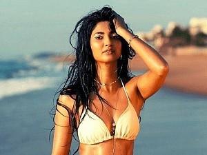 "Little more than kissed by...": Keerthi Pandian raises the temperature with her latest pics- Don't miss!