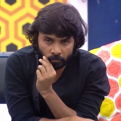 Lyricist Snehan reunites with his father on the Bigg Boss show after 15 years