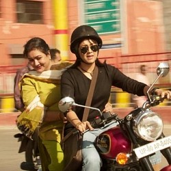 Magalir Mattum team's saree promotional strategy to attract the women audience