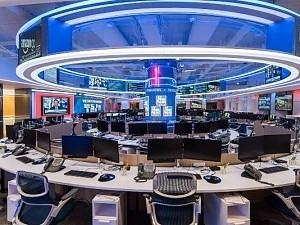 Man emails anchor with concerns about her 'cleavage'; Don't miss her savage reply!