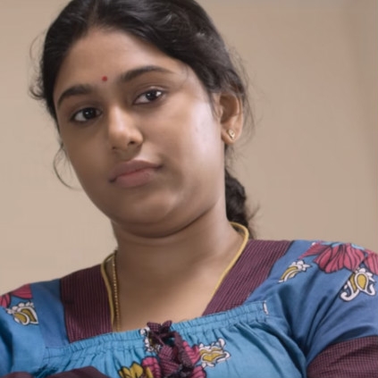 Mazhai Pozhindhidum Video Song from Oru Kuppai Kathai