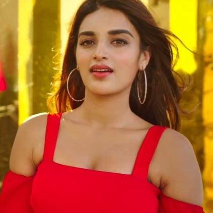 Ninnu Road Meeda Song Trailer from Savyasachi