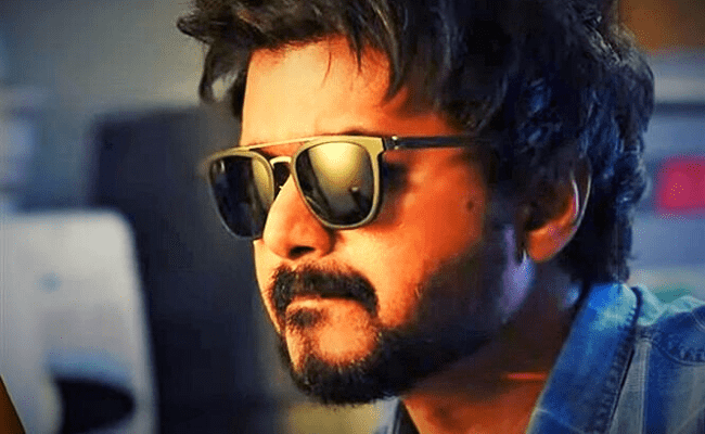 No Way! Same to Same! Picture of Thalapathy Vijay's Master look-alike storms the Internet; Don't miss
