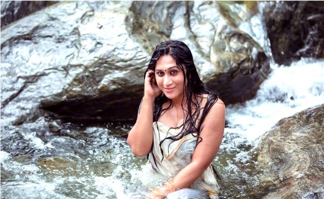 Peranbu actress Anjali Ameer has perfect response to slutshaming