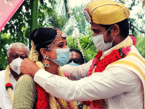 Popular Tamil serial actress gets married to her longtime boyfriend - wedding pic go viral!