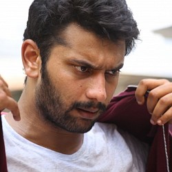 Producer Dilli Babu praises Iravukku Aayiram Kangal team