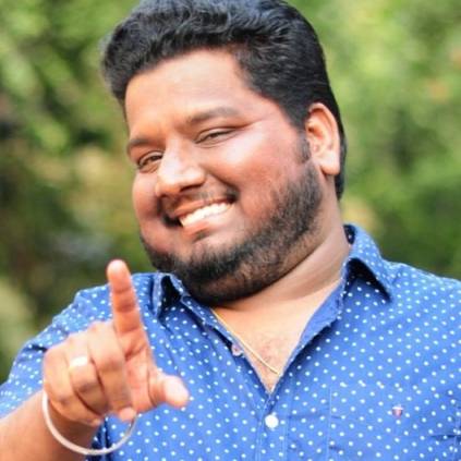 RJ Vigneshkanth plays Kiss Me Hug Me Slap Me with VJ Nikki