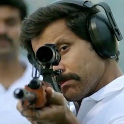 Saamy Square censored with a U certificate