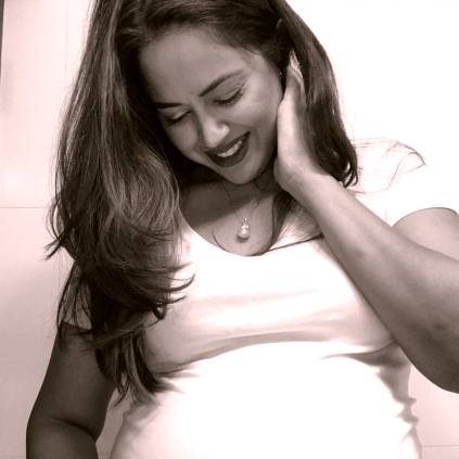 Sameera Reddy blessed with a baby for the second time