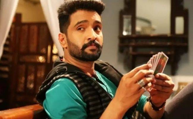 Santhanam's upcoming triple role entertainer to release on this popular OTT platform? Check Details