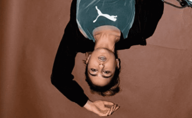 Sara Ali Khan posts an upside down photo on Instagram