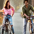 Is SRK not the hero of Dear Zindagi?