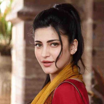 Shruthi Haasan currently shooting for a Bollywood gangster film