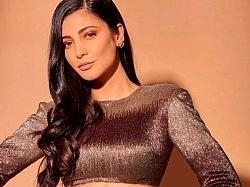 Woah! Shruti Haasan bags a biggie with this Superstar for her next!