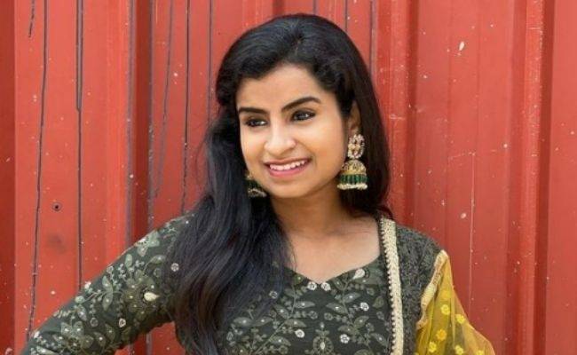 Sivaangi's rendition of this famous Mohanlal song has fans swooning