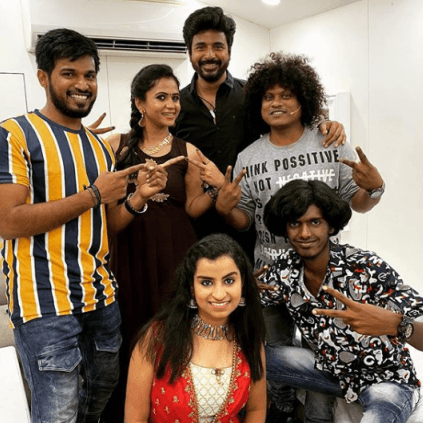 Sivakarthikeyan surprises Cook With Comali contestants, viral pictures