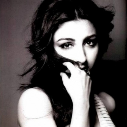 Soha Ali Khan turns producer along with her husband Kunal Khemu