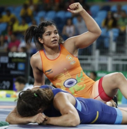 Sonakshi Sinha is keen on playing lead in Sakshi Malik's biopic