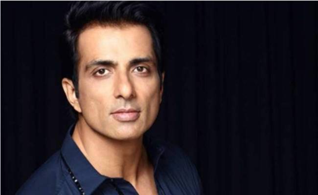 Sonu Sood helps veteran actor Anupam Shyam with hospital expenses