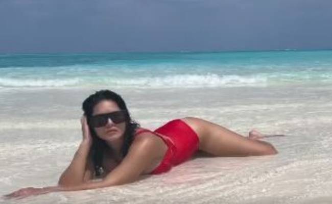 Sunny Leone's latest video in Maldives goes viral
