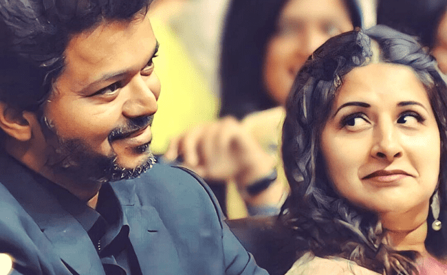 Thalapathy Vijay's wife Sangeetha's sudden meet-up pic with this popular actress is going viral ft Sangitha Krish