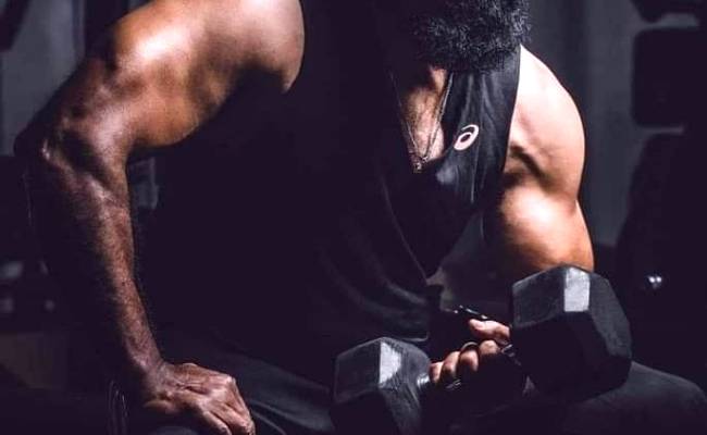 This 66-year old Kollywood actor turns on his beast mode; pic go viral ft Sarath Kumar