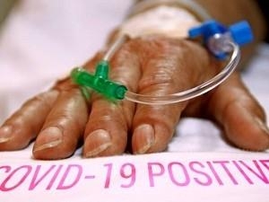 Shocking: This Superstar's brother tests positive for Covid 19, says "Transform it into an opportunity"!