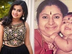 TRENDING: Sivaangi recreates childhood pic with family! Don't miss!